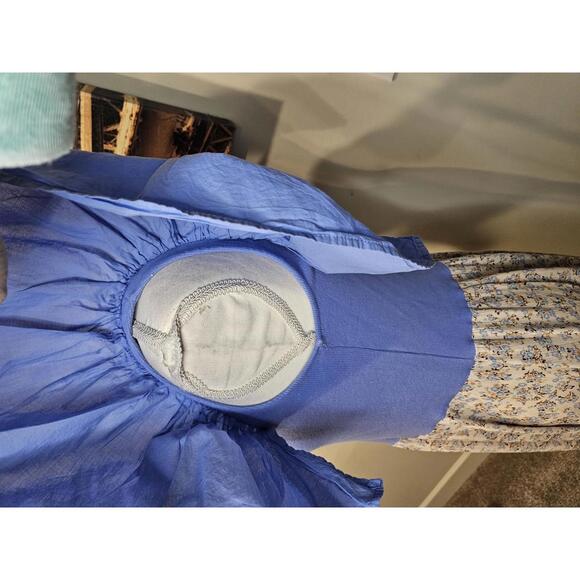 Ophelia Roe Blue Floral Midi Dress with Puff Sleeves - Picture 3 of 8